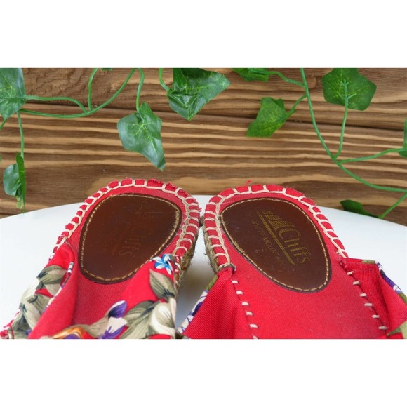 Cliffs by White Mountain Sz 6.5 M Red Flip Flop Fabric Women Sandals - Picture 3 of 7